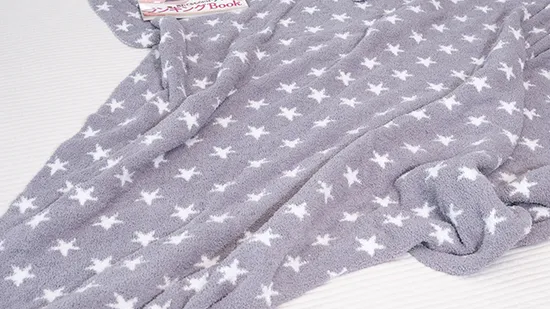 Deluxe Feather Yarn Velvet Plush Baby Blanket Soft Fleece for Kids′ Room 