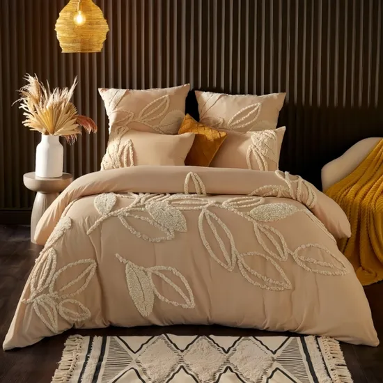 Wholesale Home Textile Luxury Bedding Cotton Floral Tufted Embroidery Duvet Cover Set 